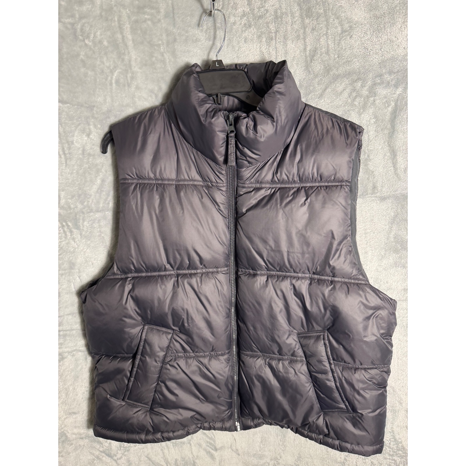 American Eagle Mens Puffer Vest Charcoal Gray Full Zip Recycled Nylon Large